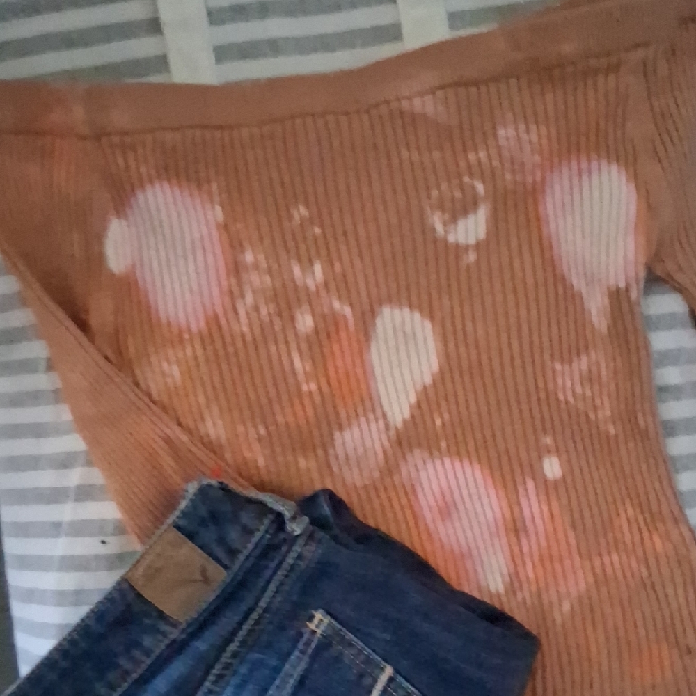 Tie-Dye Ribbed Top and Denim Jeans